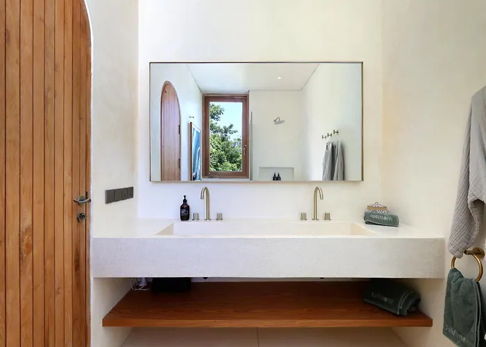 2 Bedroom Entire Place Harmony Bingin Villa